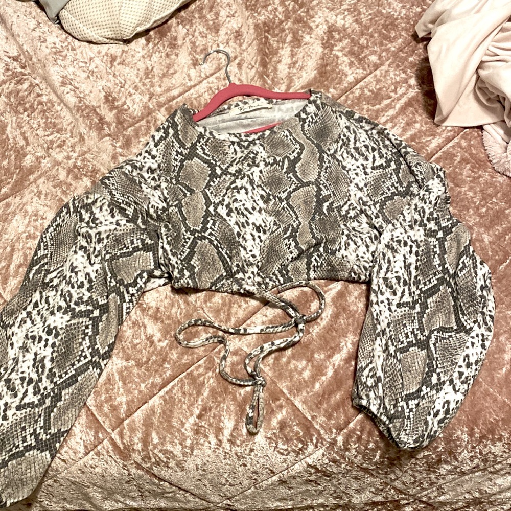 Lizard Thicket Top